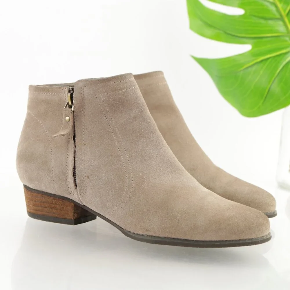 Blondo Womens Linda Boots Size 7 Waterproof Taupe‎ Tan Suede Booties Block Heel